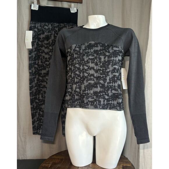 ZELLA NWT Women’s two piece Set Long Sleeve Top And leggings Black and grey - Picture 4 of 16